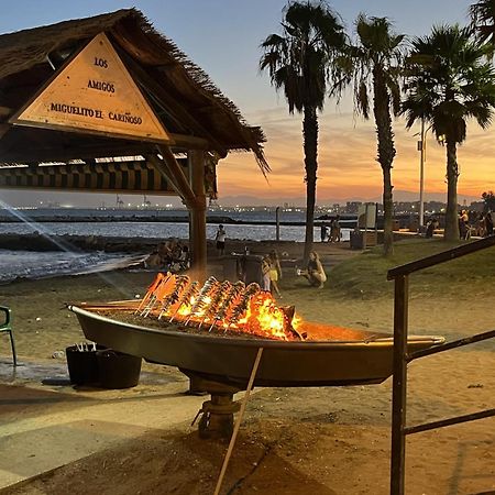 Апартаменти La Casa De La Playa Малага Екстер'єр фото